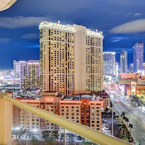 Hotel Lucky Gem Penthouse & Luxury At Signature Resort, Balcony Strip View 1607